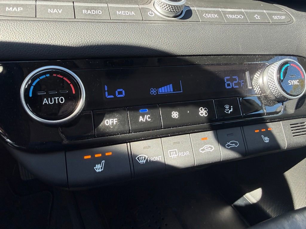 Used 2023 Hyundai Elantra SEL w/ Convenience Package FWD image 30