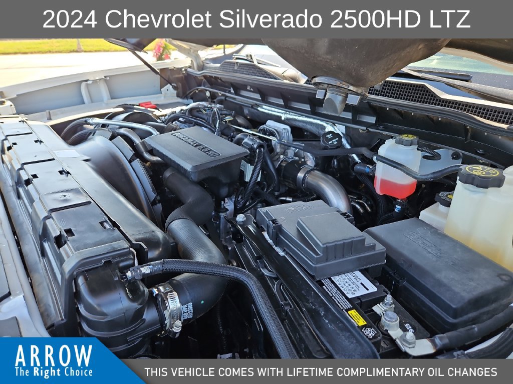 Used 2024 Chevrolet Silverado 2500 LTZ w/ LTZ Convenience Package AWD/4WD image 15