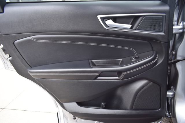 Used 2024 Ford Edge Titanium AWD/4WD image 36