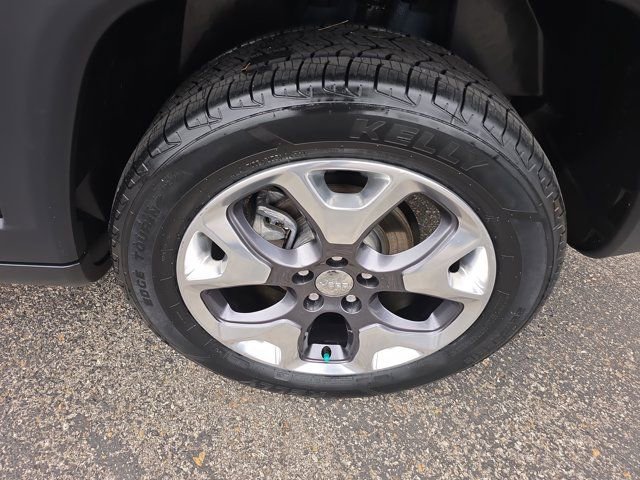 Used 2020 Jeep Compass Limited image 11