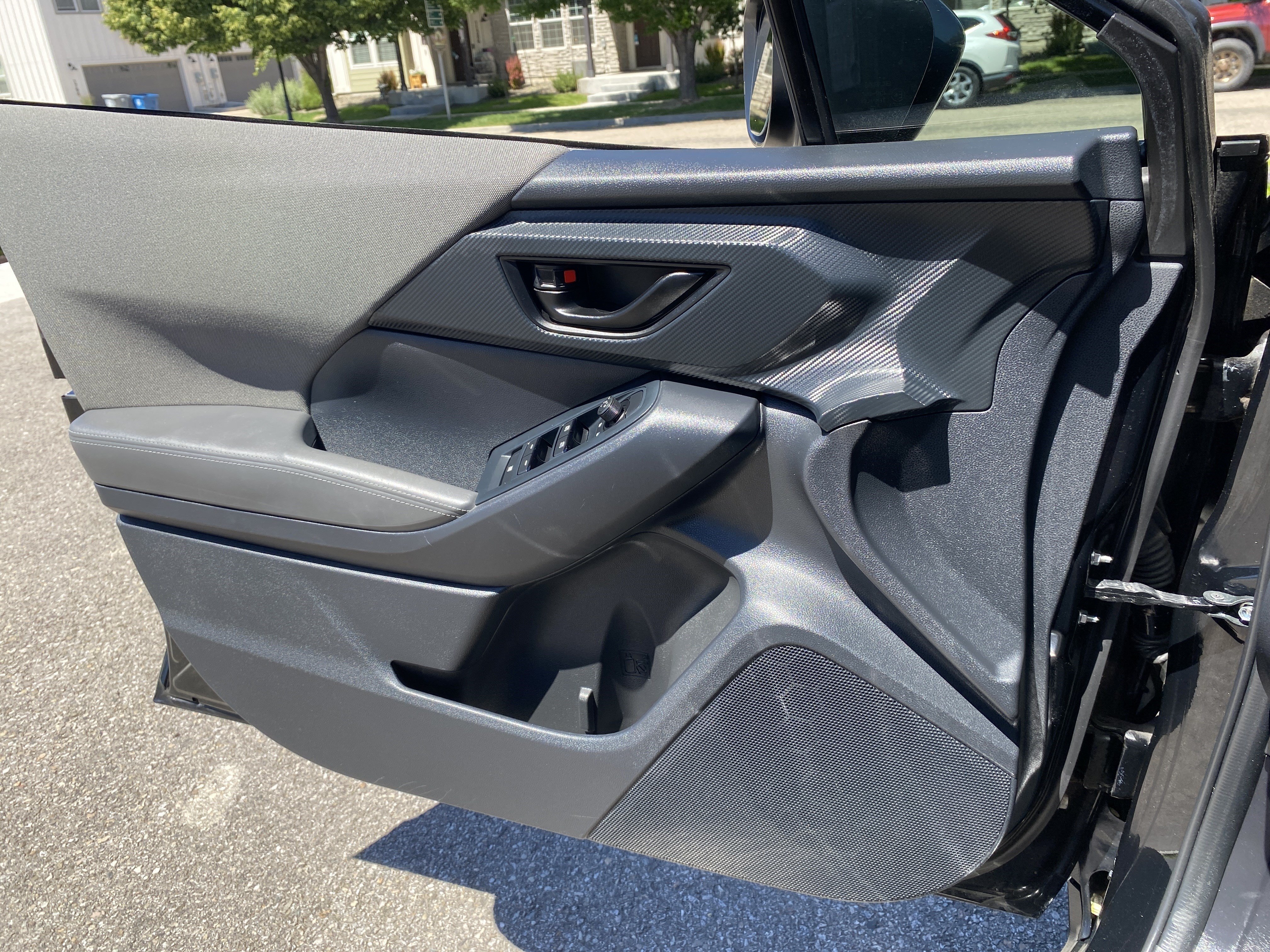 Certified 2024 Subaru Crosstrek 2.0i Premium w/ Crosstrek Mirror Package AWD/4WD image 17