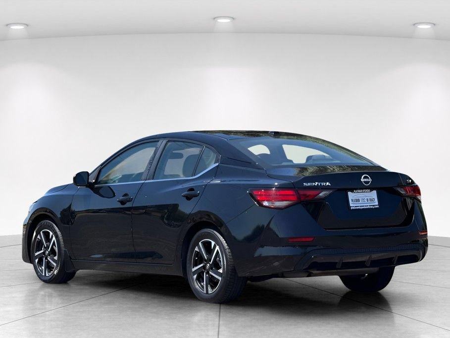 Used 2024 Nissan Sentra SV FWD image 6