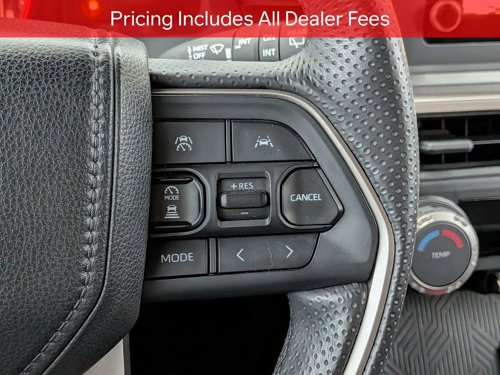 Used 2025 Toyota 4Runner SR5 AWD/4WD image 27