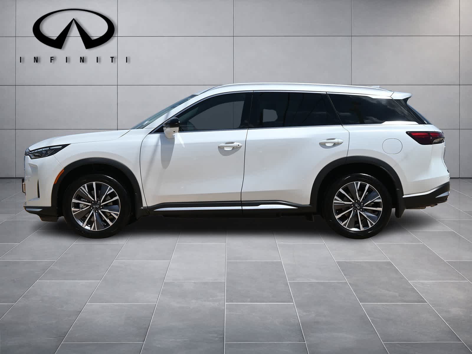 Certified 2026 INFINITI QX60 Luxe w/ Cargo Package FWD image 4