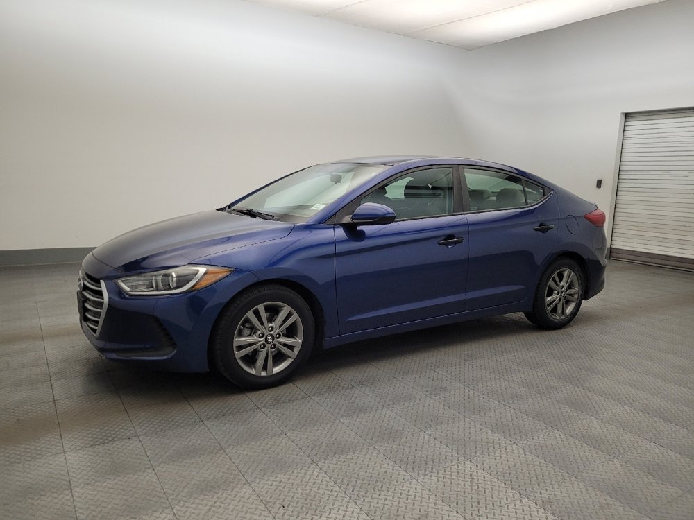 Used 2017 Hyundai Elantra SE image 2