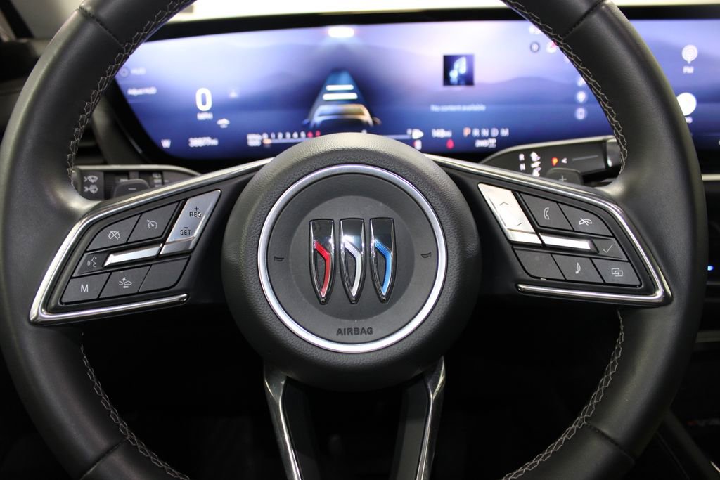 Used 2024 Buick Envision Preferred image 39