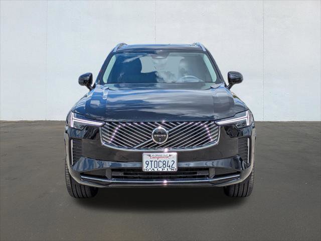 Used 2025 Volvo XC90 B6 Ultra w/ Protection Package Premier image 8