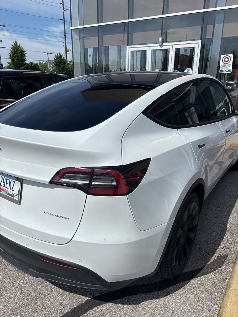 Used 2022 Tesla Model Y Long Range AWD/4WD image 5