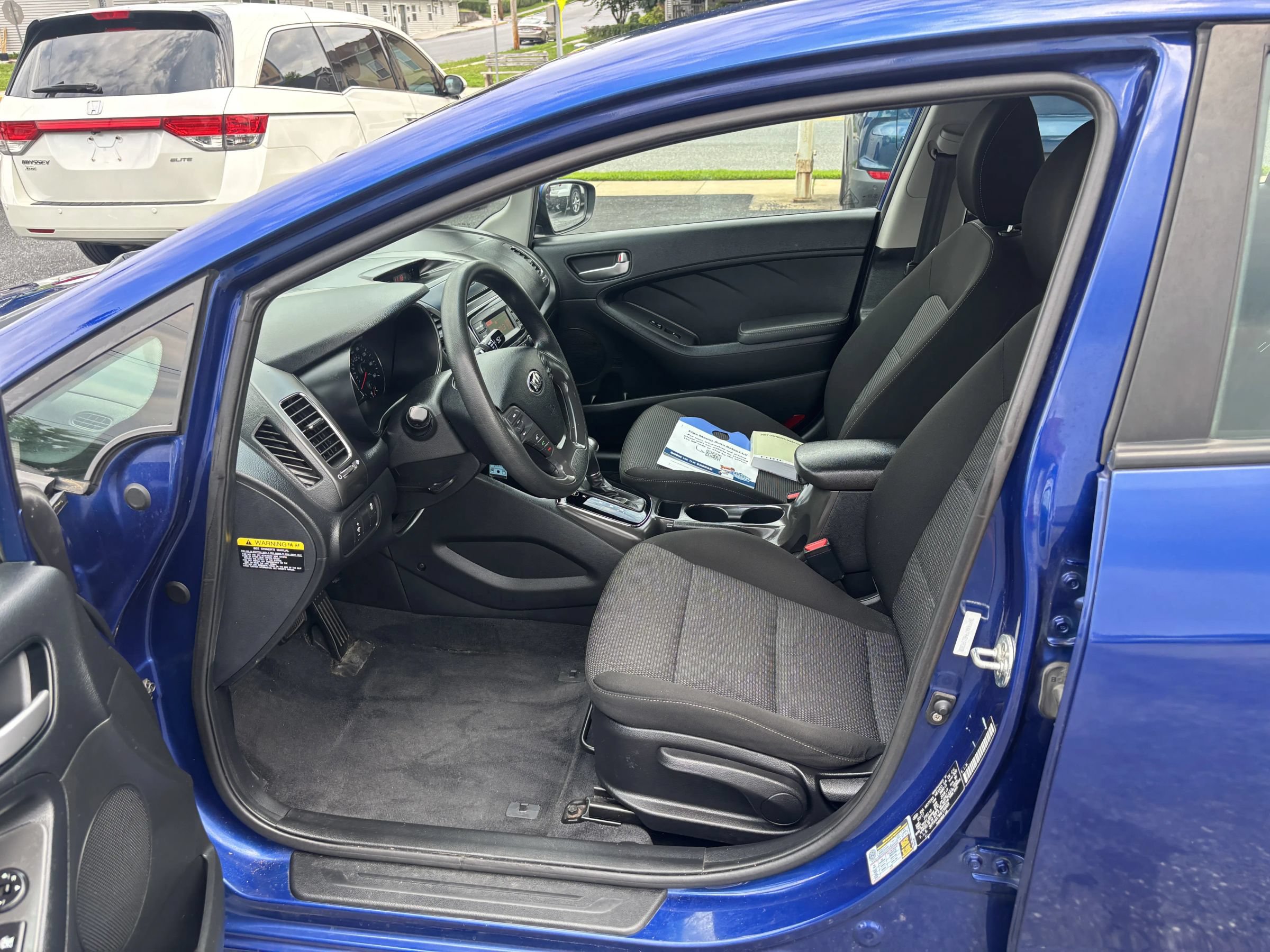 Used 2017 Kia Forte LX FWD image 12