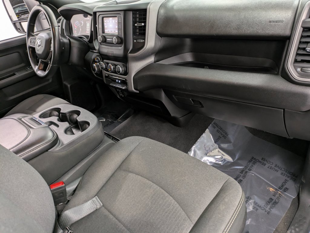 Used 2024 RAM 2500 Tradesman w/ Chrome Appearance Group image 29