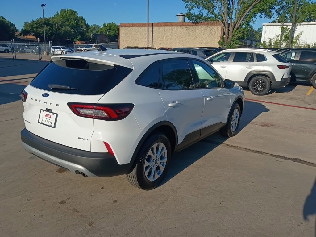 Used 2025 Ford Escape Active image 9