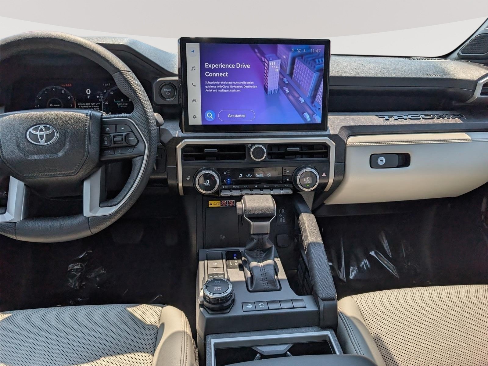 Used 2025 Toyota Tacoma Limited AWD/4WD image 19