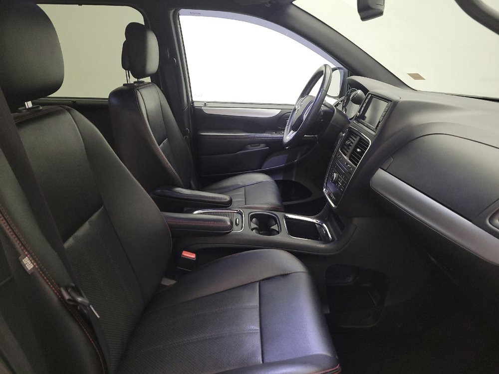 Used 2016 Dodge Grand Caravan R/T w/ Safety Sphere Group FWD image 21