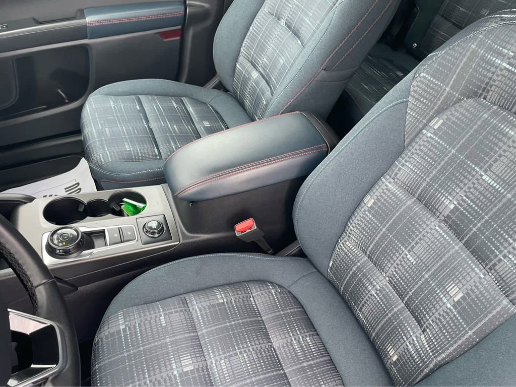 Used 2025 Ford Bronco Sport Heritage w/ Convenience Package image 28