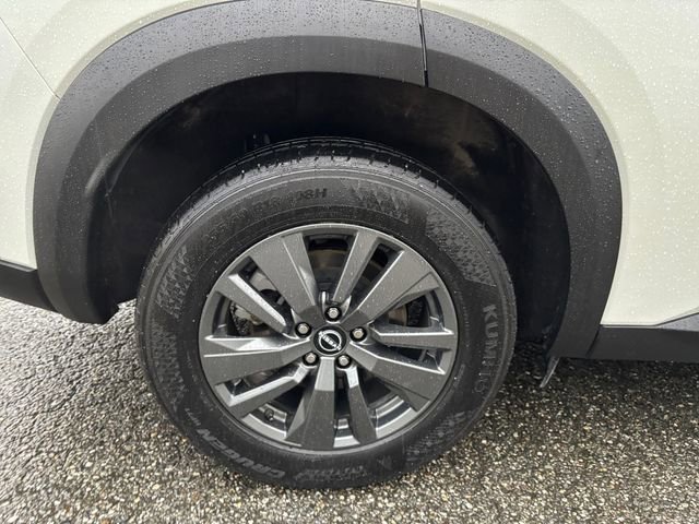 Used 2024 Nissan Pathfinder SV AWD/4WD image 19