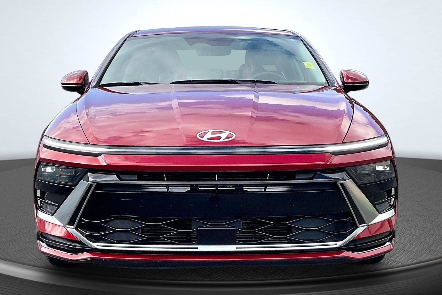 Used 2025 Hyundai Sonata SEL FWD image 3