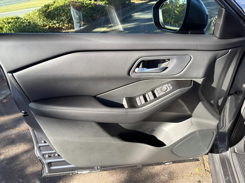 New 2026 Nissan Rogue SV w/ Cold Weather Package image 17