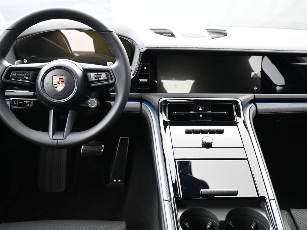 New 2026 Porsche Panamera RWD image 8