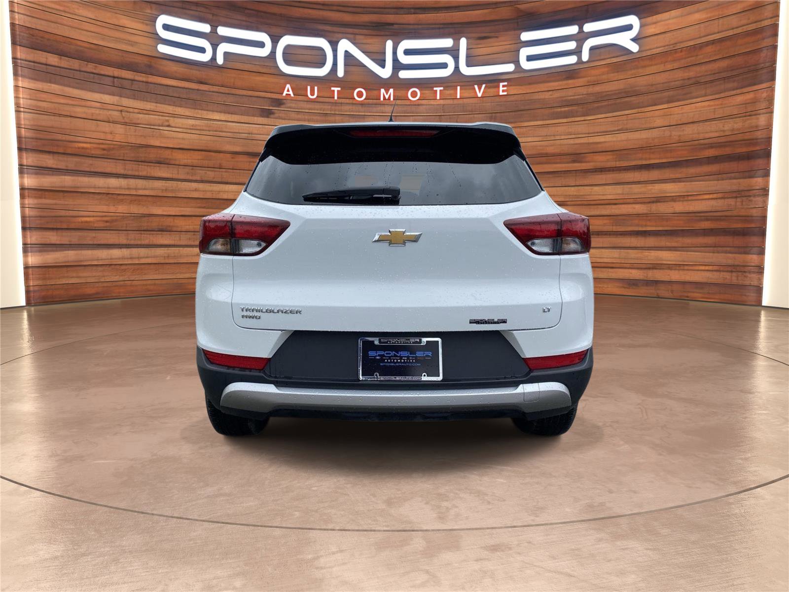 Used 2025 Chevrolet TrailBlazer LT AWD/4WD image 6