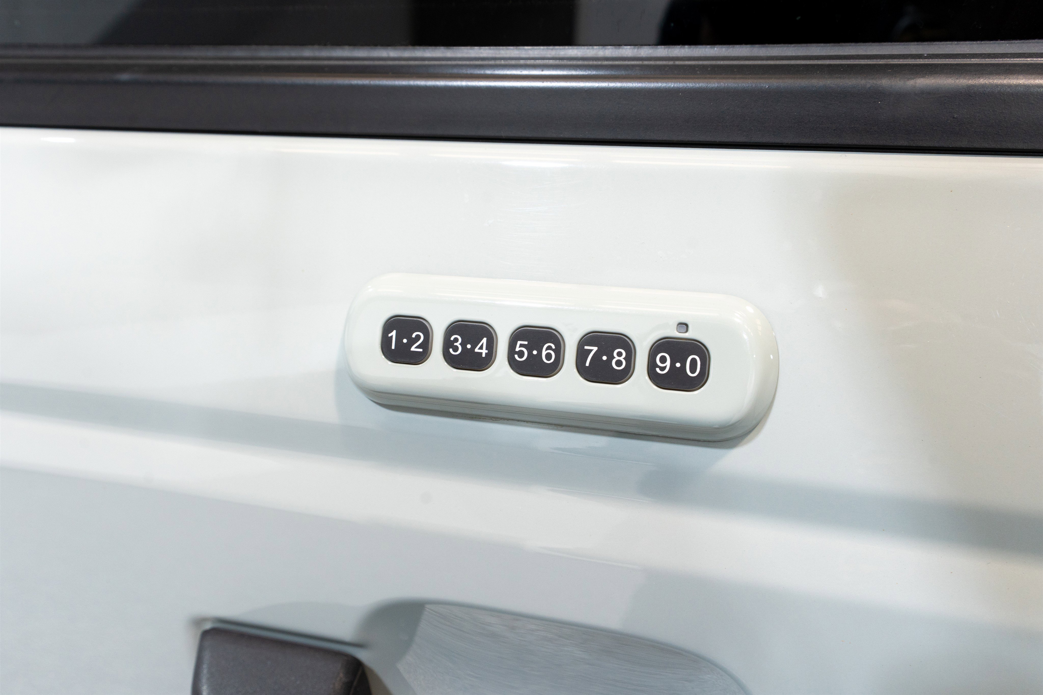 Used 2023 Ford Bronco Wildtrak image 11