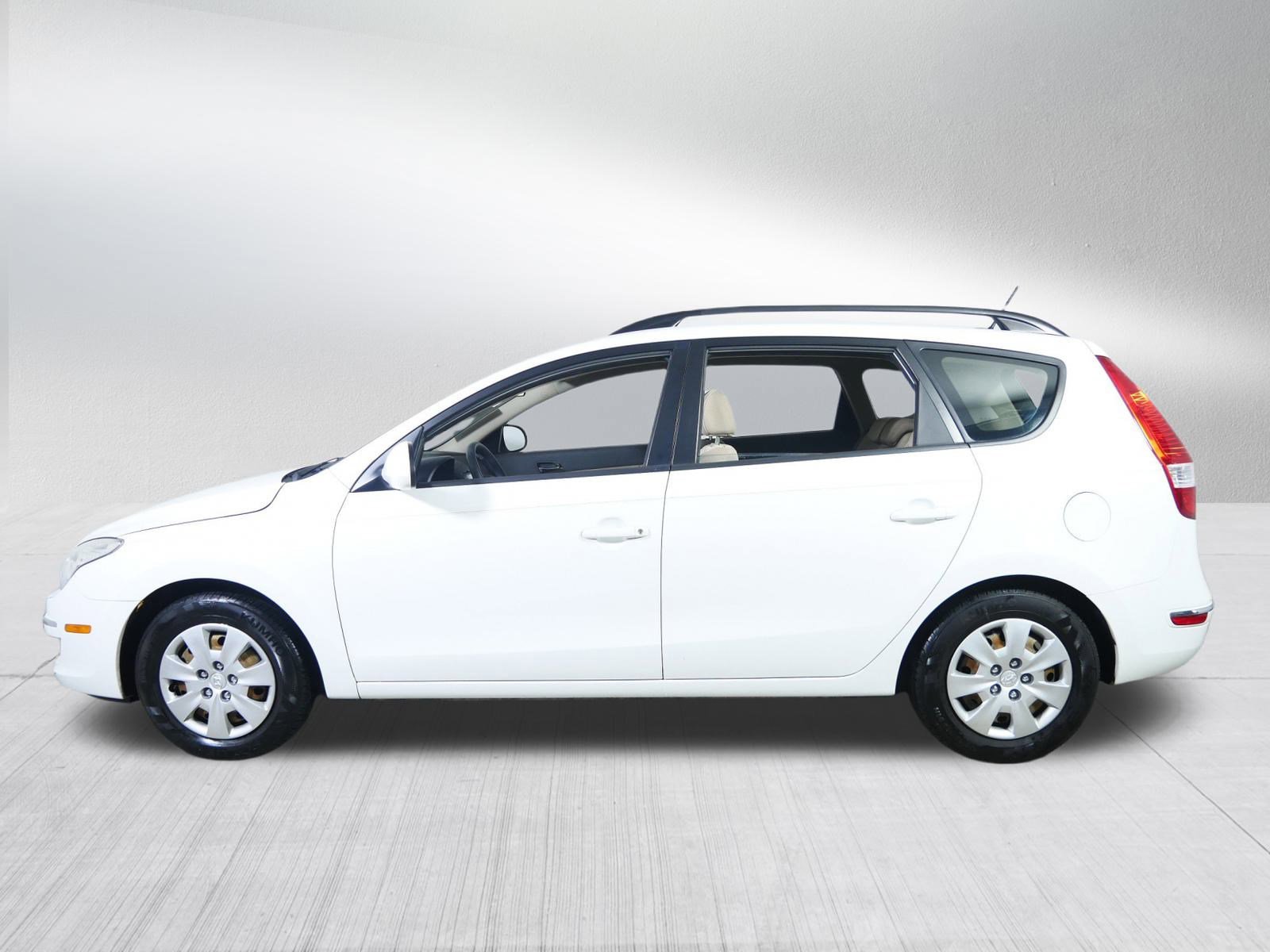 Used 2010 Hyundai Elantra GLS w/ Popular Equipment Pkg 2 image 4