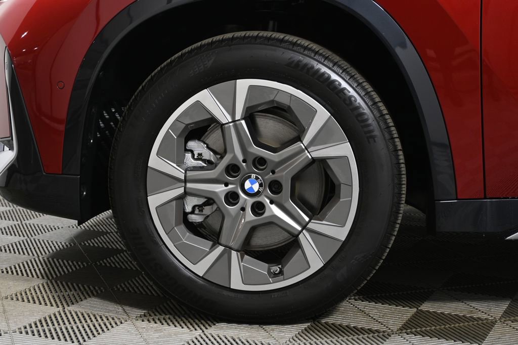 Used 2026 BMW X1 xDrive28i w/ Technology Package image 12