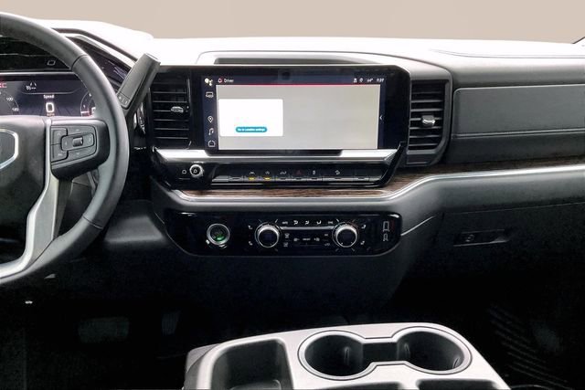 Used 2024 GMC Sierra 1500 SLE w/ X31 Off-Road Package image 9