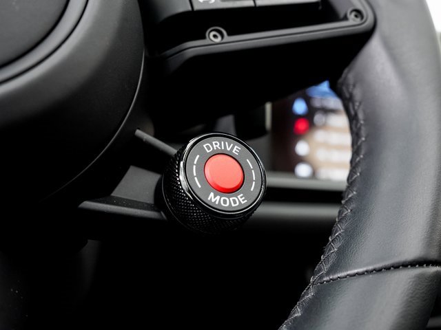 Certified 2025 Porsche 911 Carrera image 16