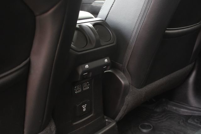 Used 2018 Jeep Wrangler Unlimited Sahara AWD/4WD image 20