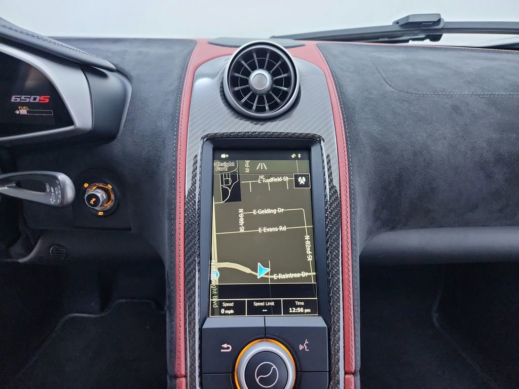 Used 2015 McLaren 650S Spider image 28