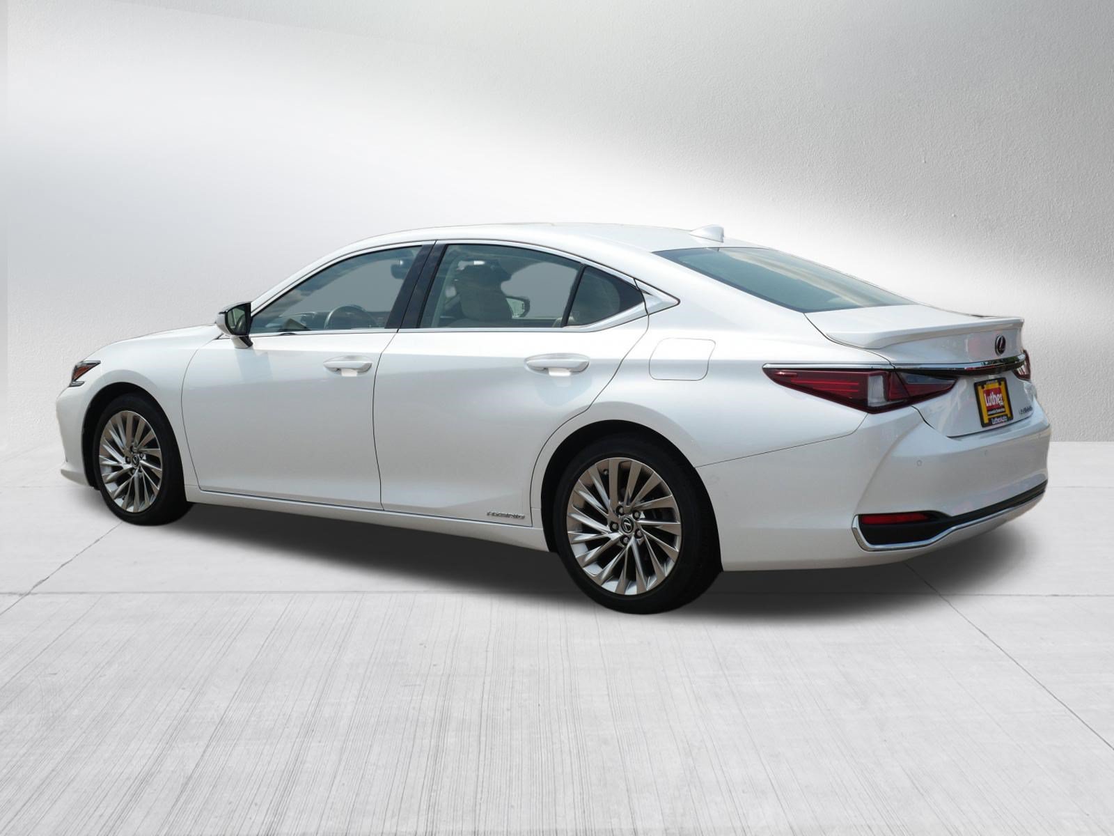 Used 2019 Lexus ES 300h FWD image 5