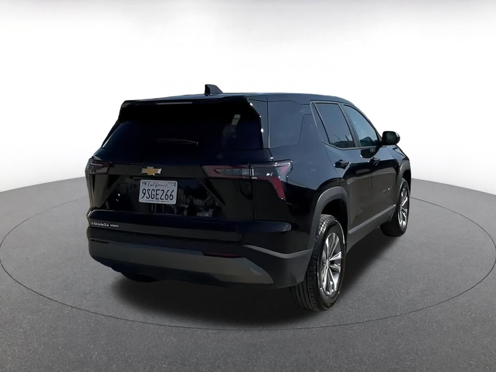 Used 2025 Chevrolet Equinox LT image 12