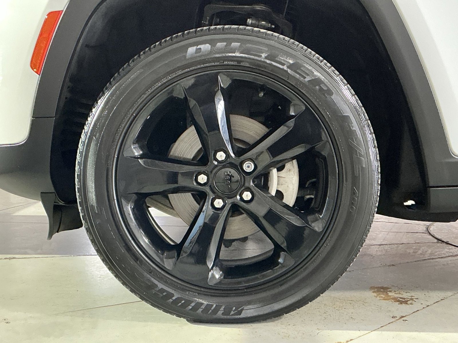 Used 2023 Jeep Grand Cherokee Altitude image 20