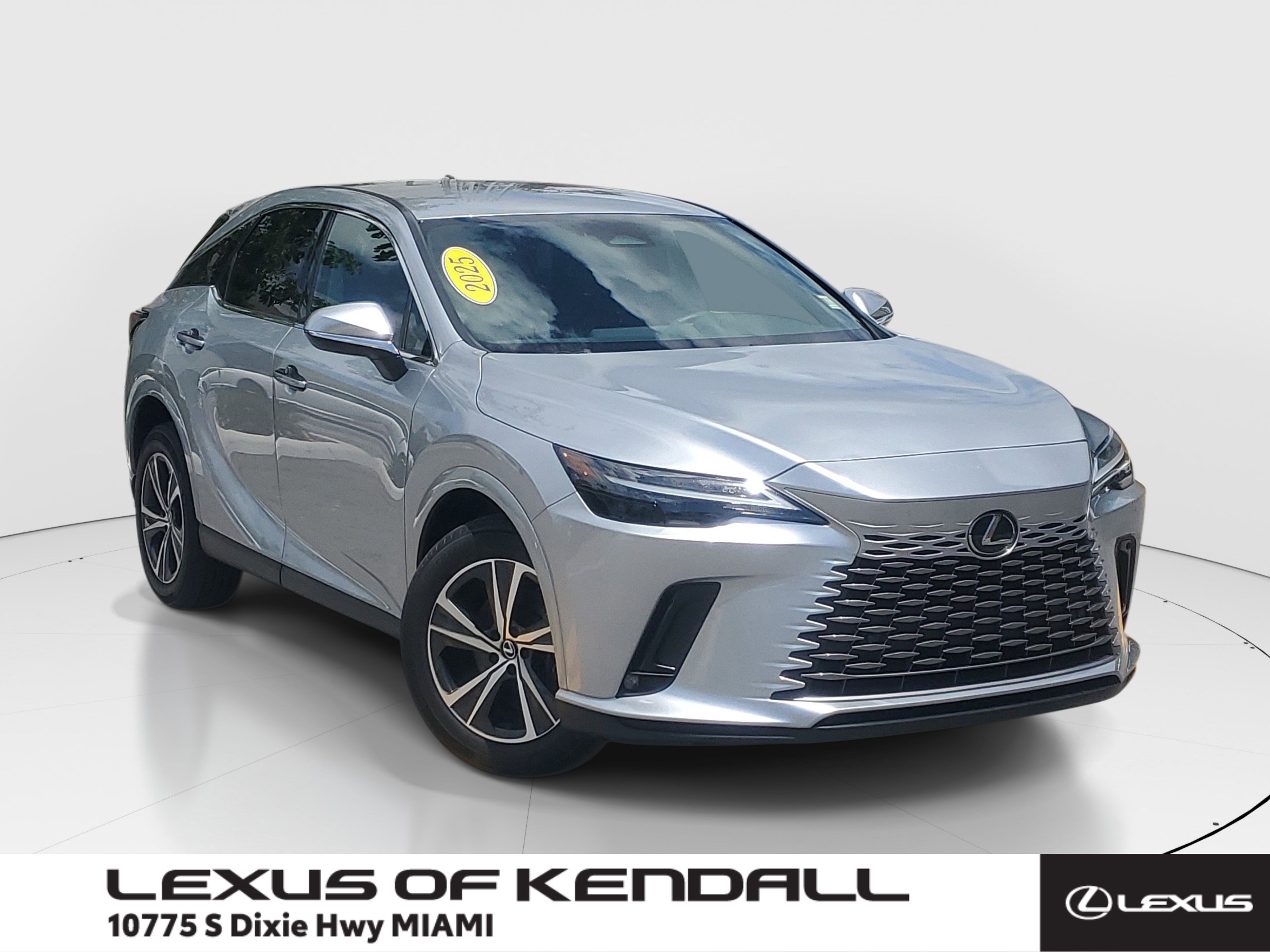 Used 2025 Lexus RX 350 FWD w/ Technology Package image 1