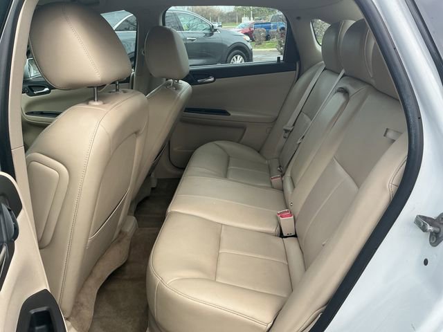 Used 2011 Chevrolet Impala LT w/ Luxury Edition Package image 23