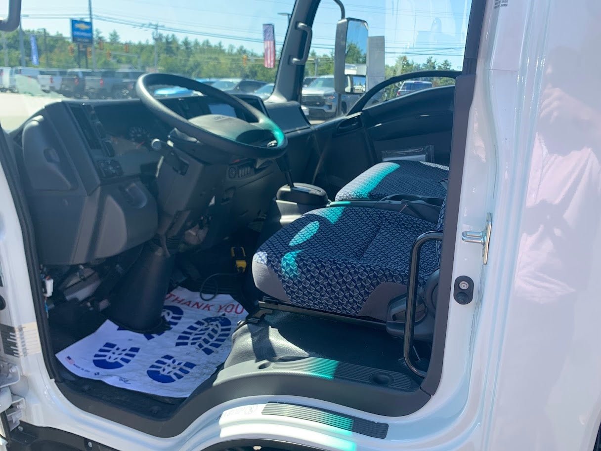 New 2024 Chevrolet Low Cab Forward RWD image 5