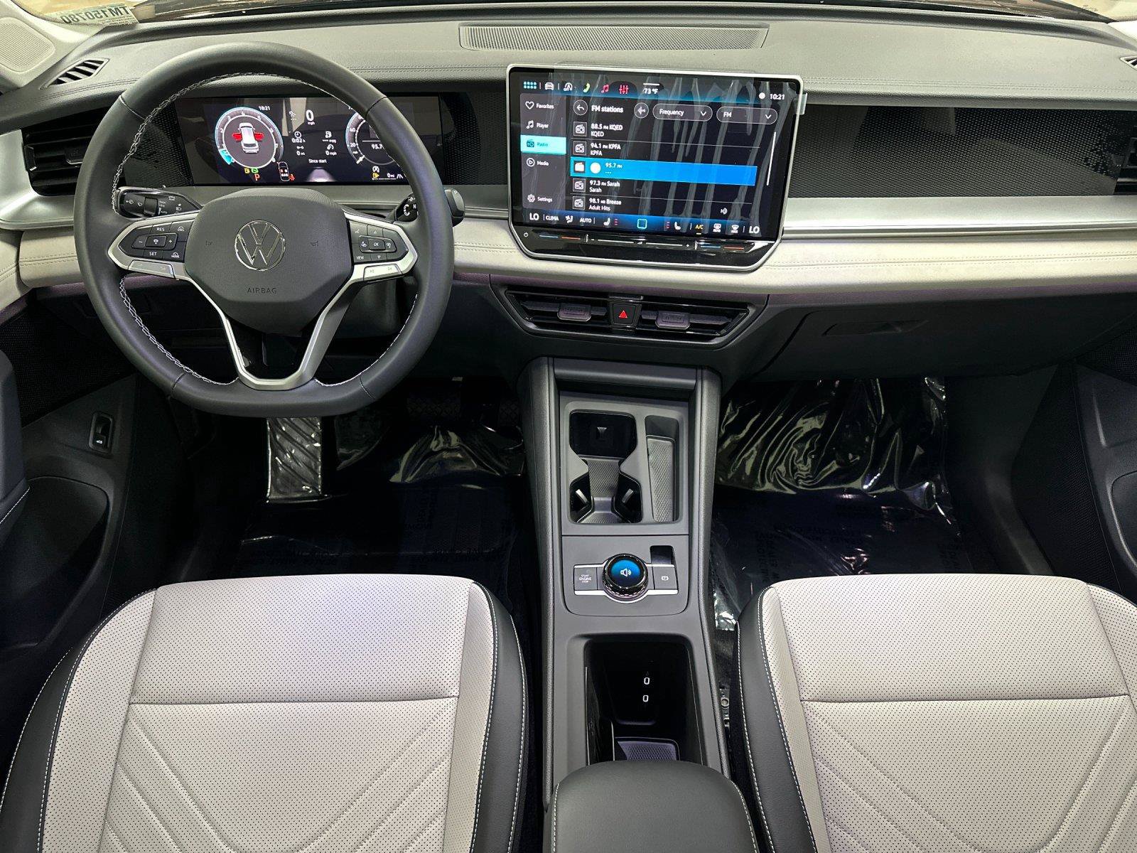 New 2026 Volkswagen Tiguan SE AWD/4WD image 12
