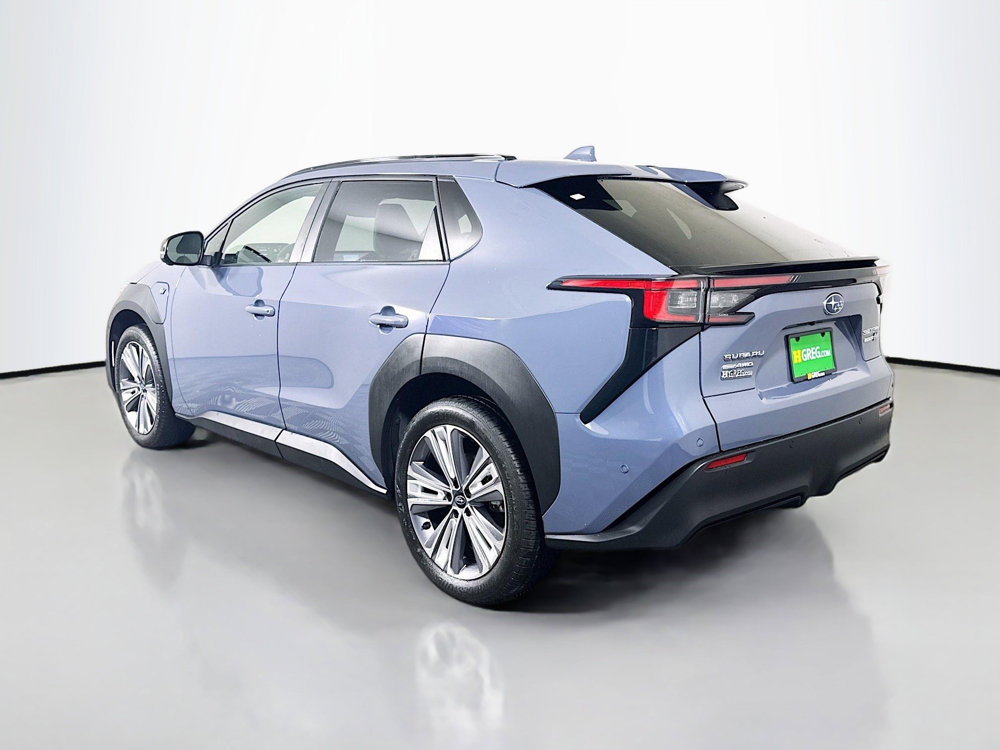 Used 2023 Subaru Solterra Limited image 7