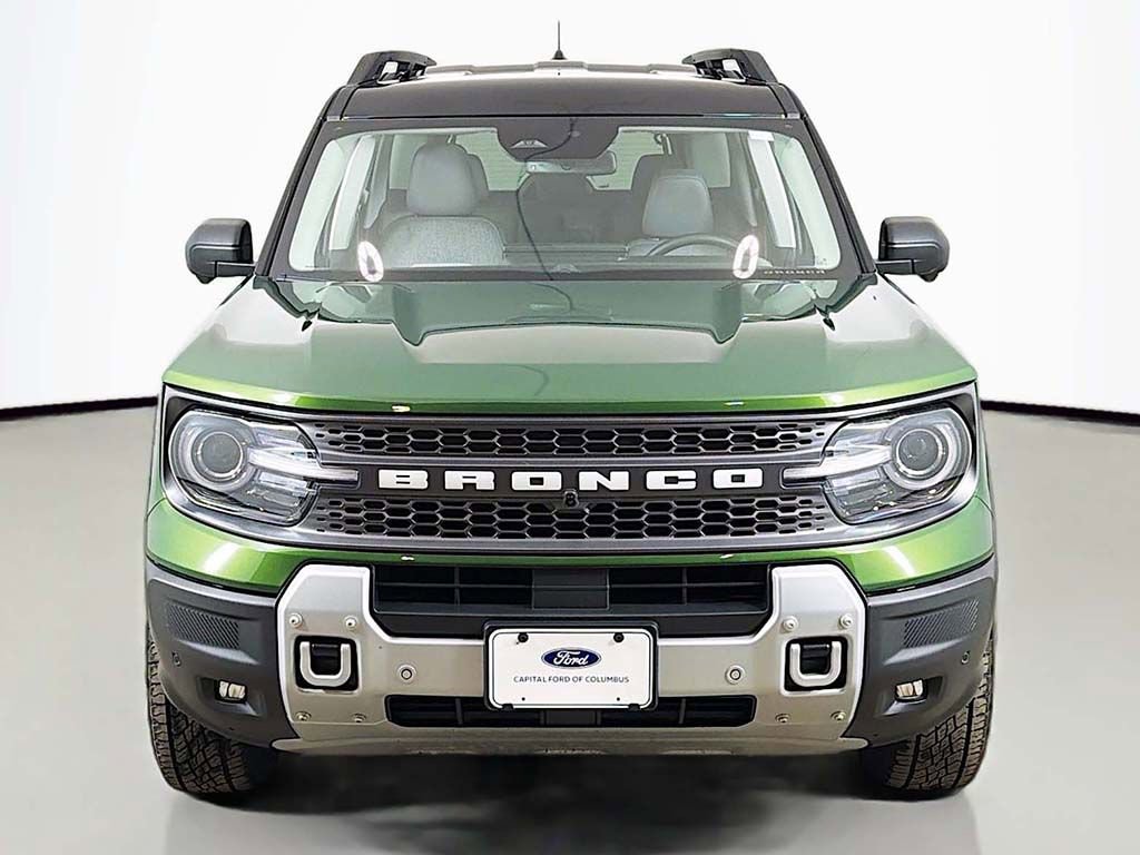 Used 2025 Ford Bronco Sport Badlands image 10