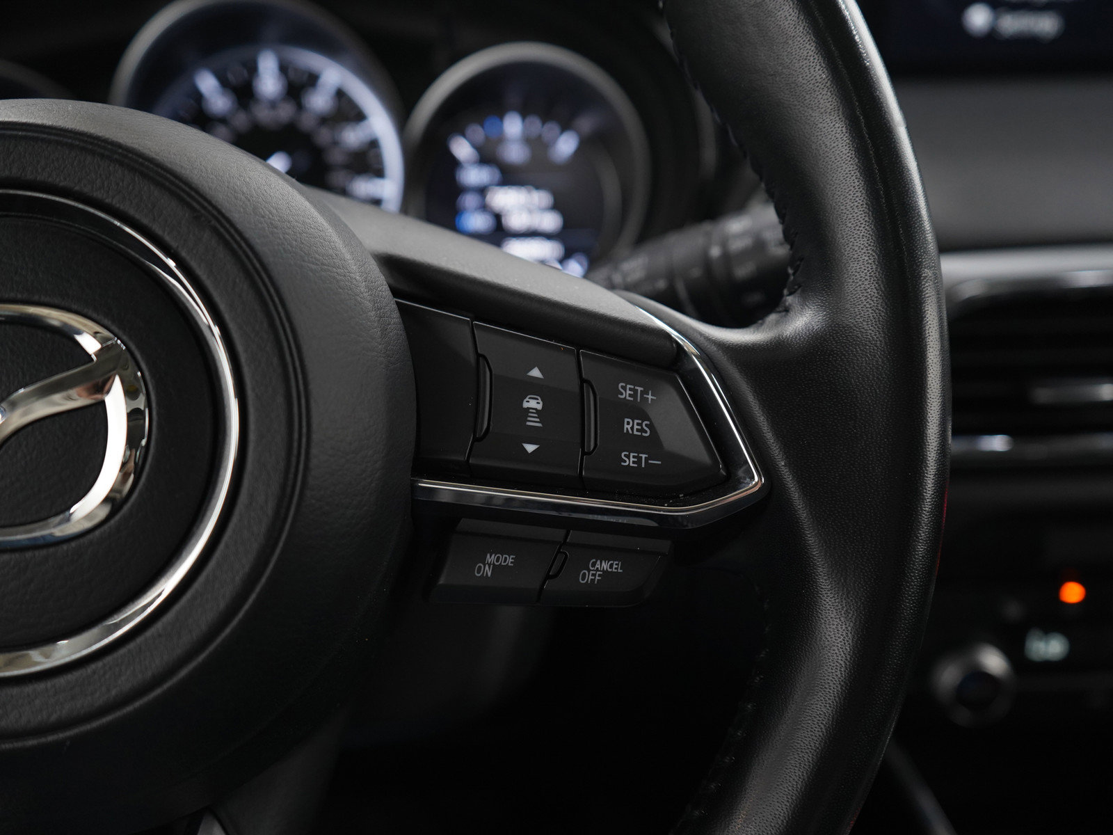 Used 2023 MAZDA CX-9 Touring image 30