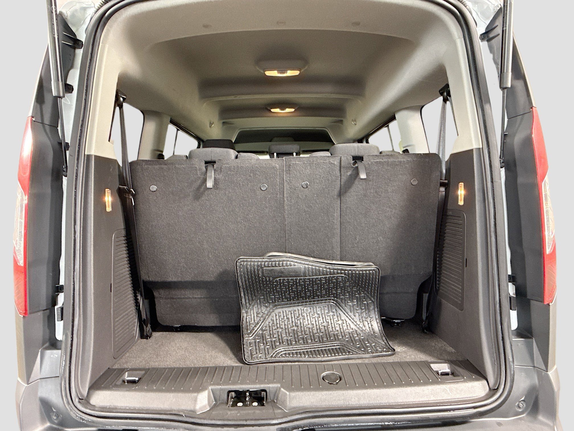 Used 2018 Ford Transit Connect XL image 32