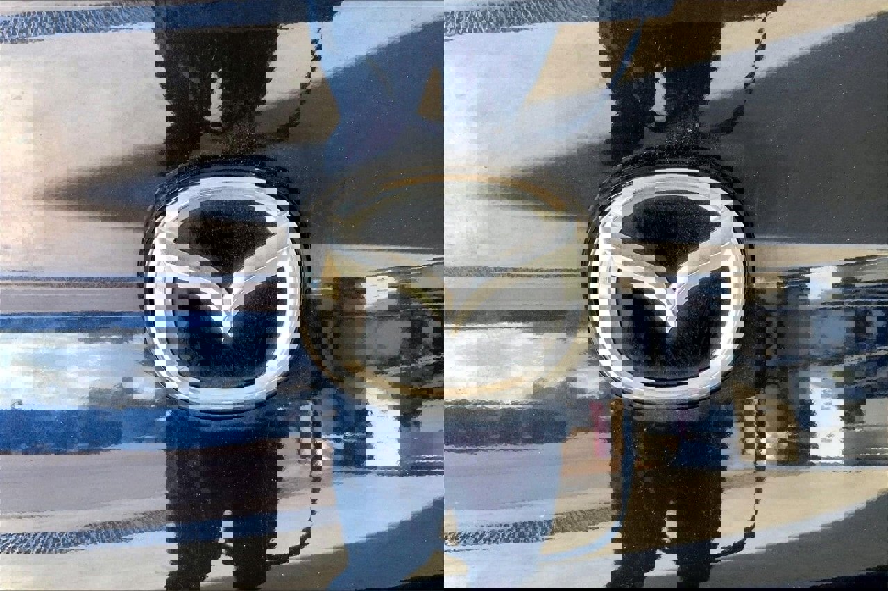 Used 2019 MAZDA MAZDA3 AWD Sedan w/ Preferred Package image 9