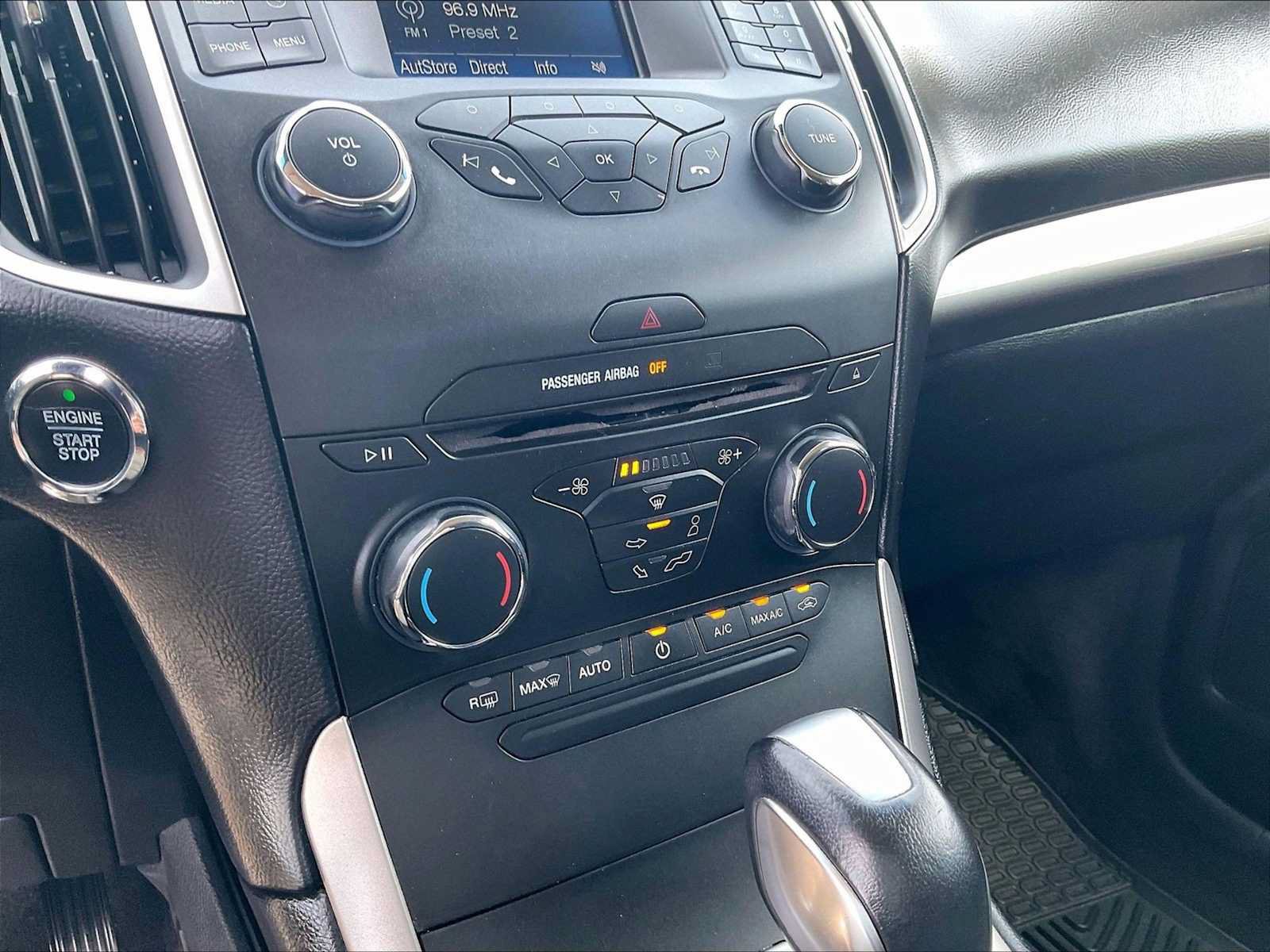 Used 2018 Ford Edge SEL FWD image 34