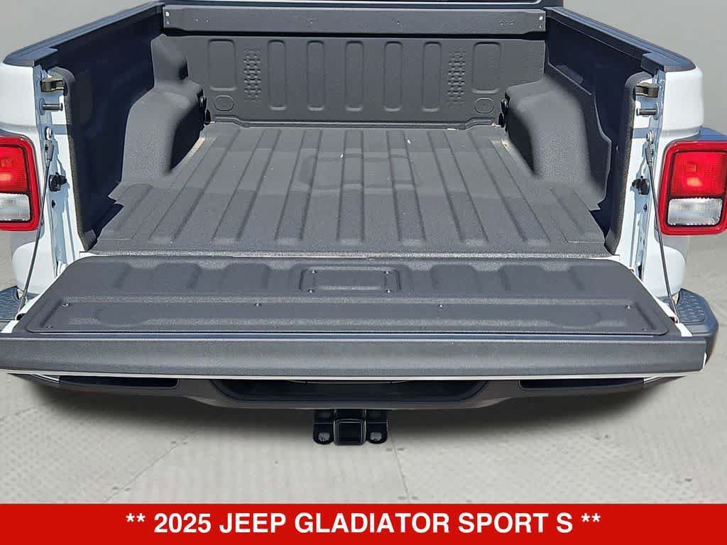 New 2025 Jeep Gladiator Sport AWD/4WD image 32