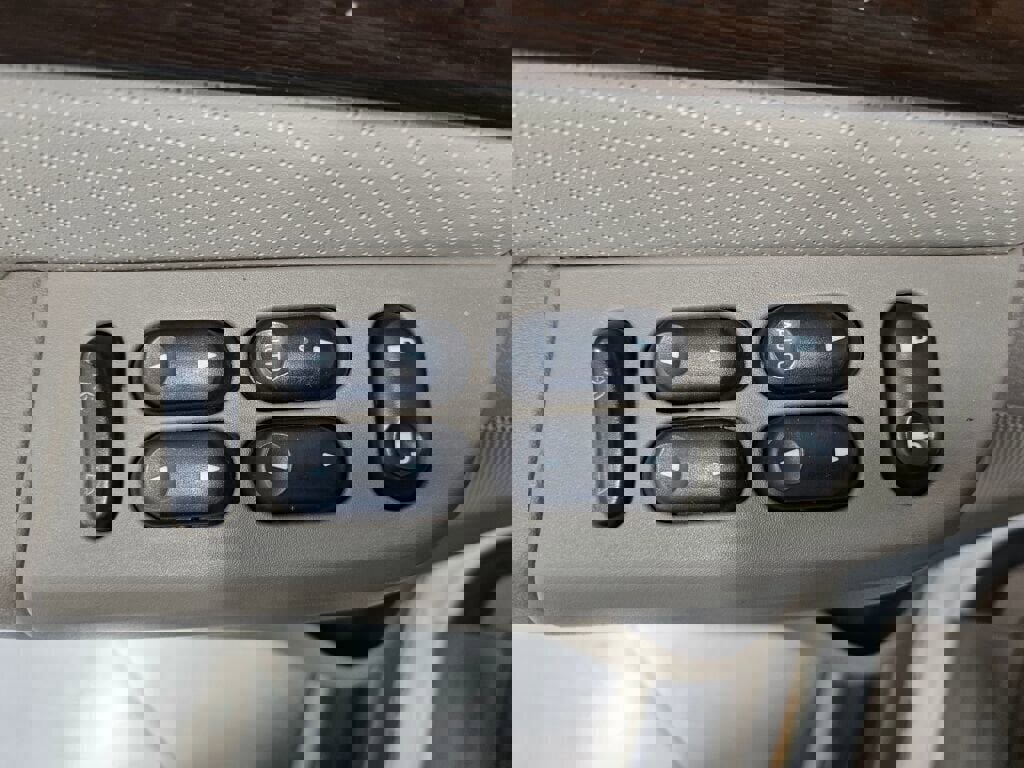 Used 2002 Ford Explorer Eddie Bauer image 27