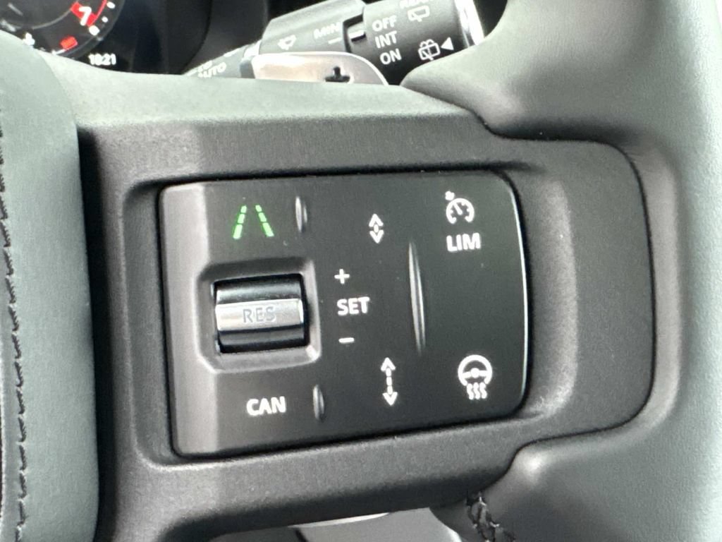New 2026 Land Rover Defender 110 V8 AWD/4WD image 27