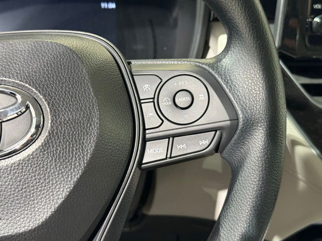 New 2026 Toyota Corolla Cross L image 24