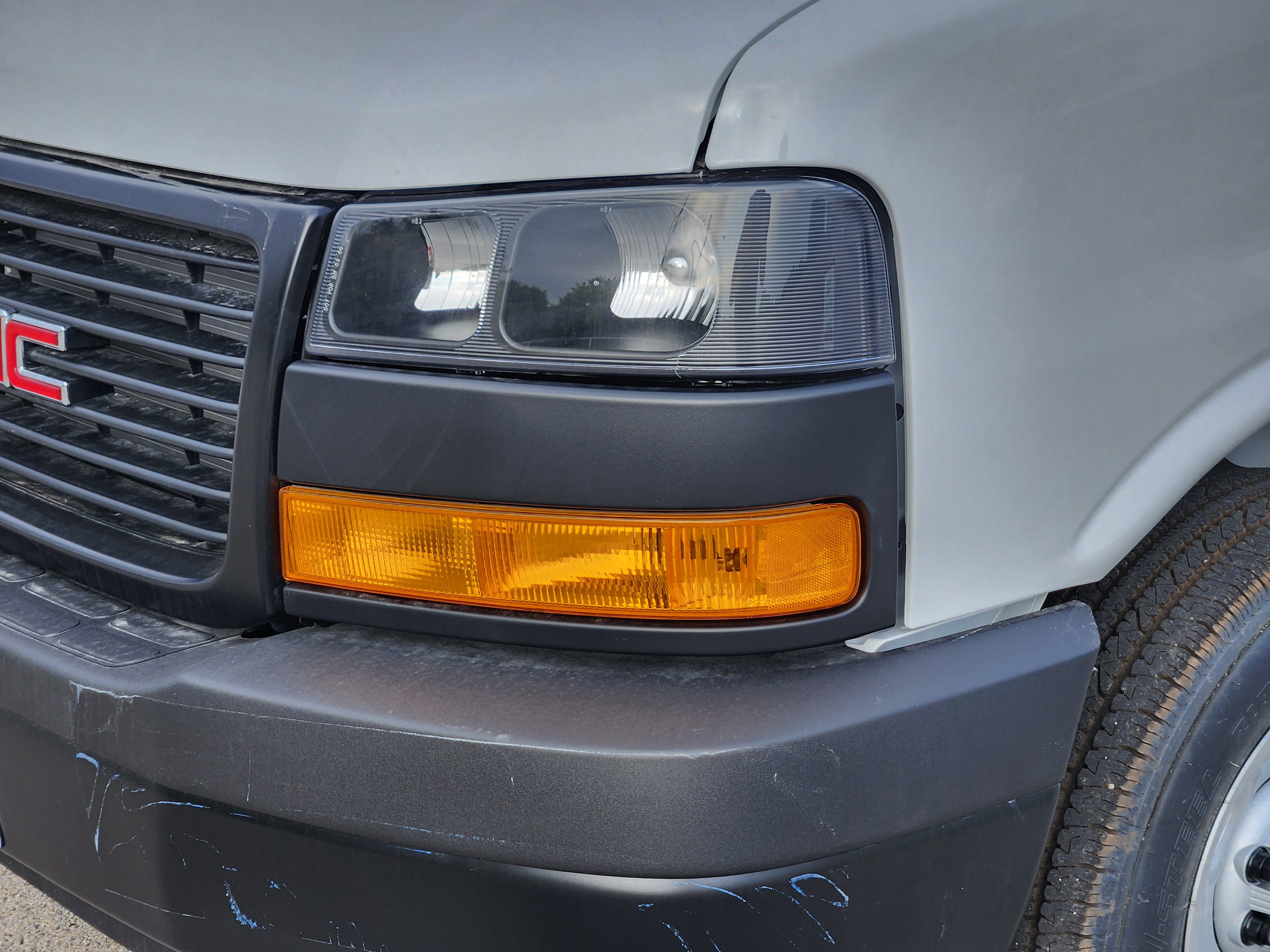 New 2025 GMC Savana 3500 Extended w/ Driver Convenience Package image 6