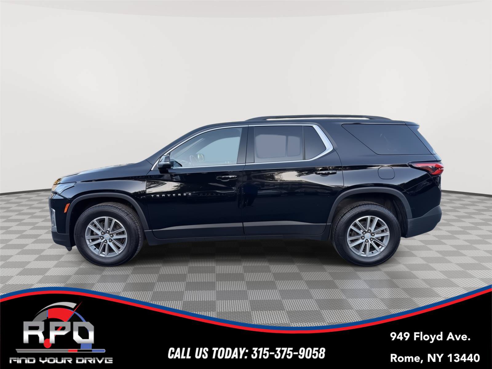 Used 2022 Chevrolet Traverse LT AWD/4WD image 2