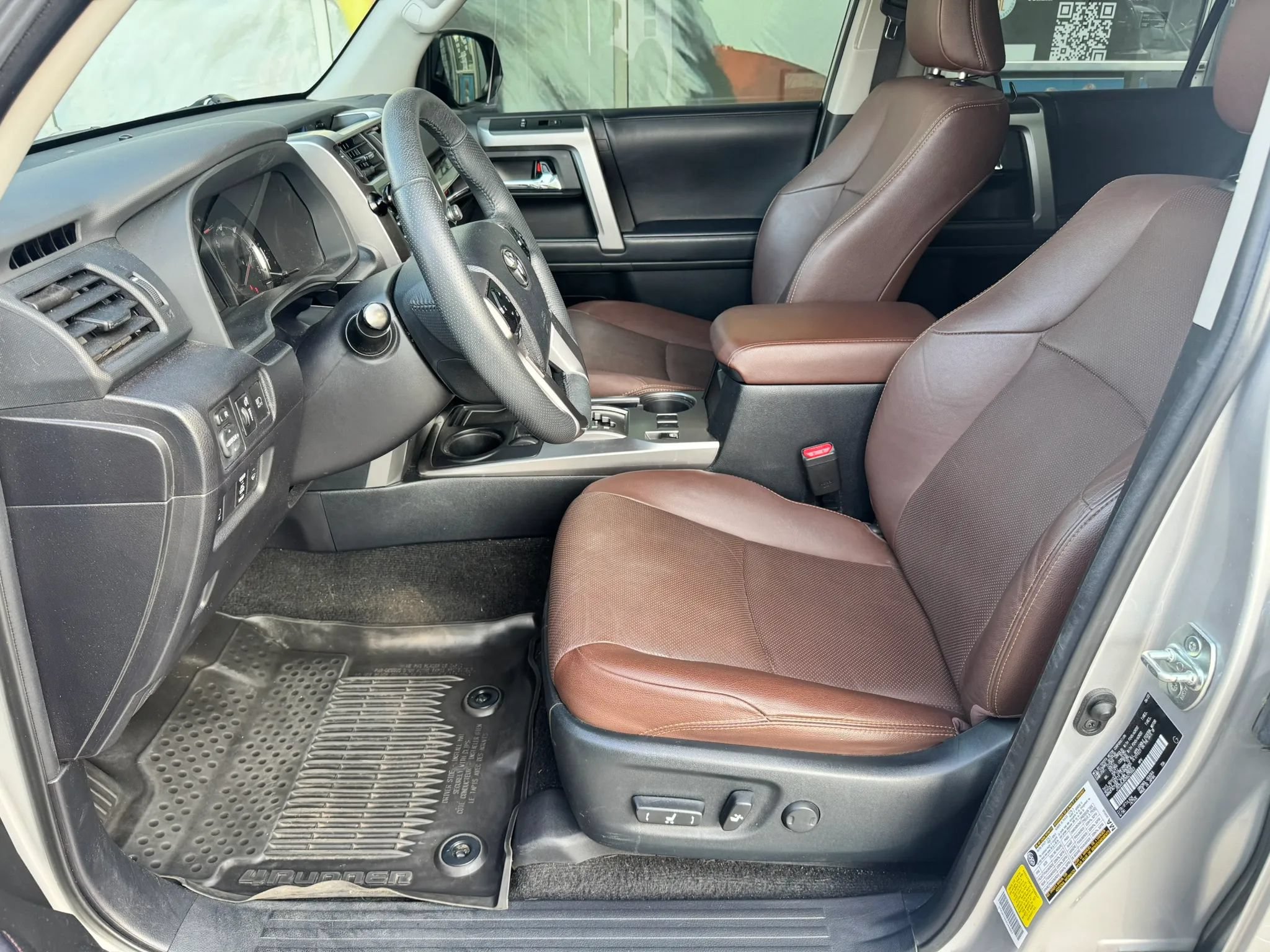 Used 2022 Toyota 4Runner Limited RWD image 8